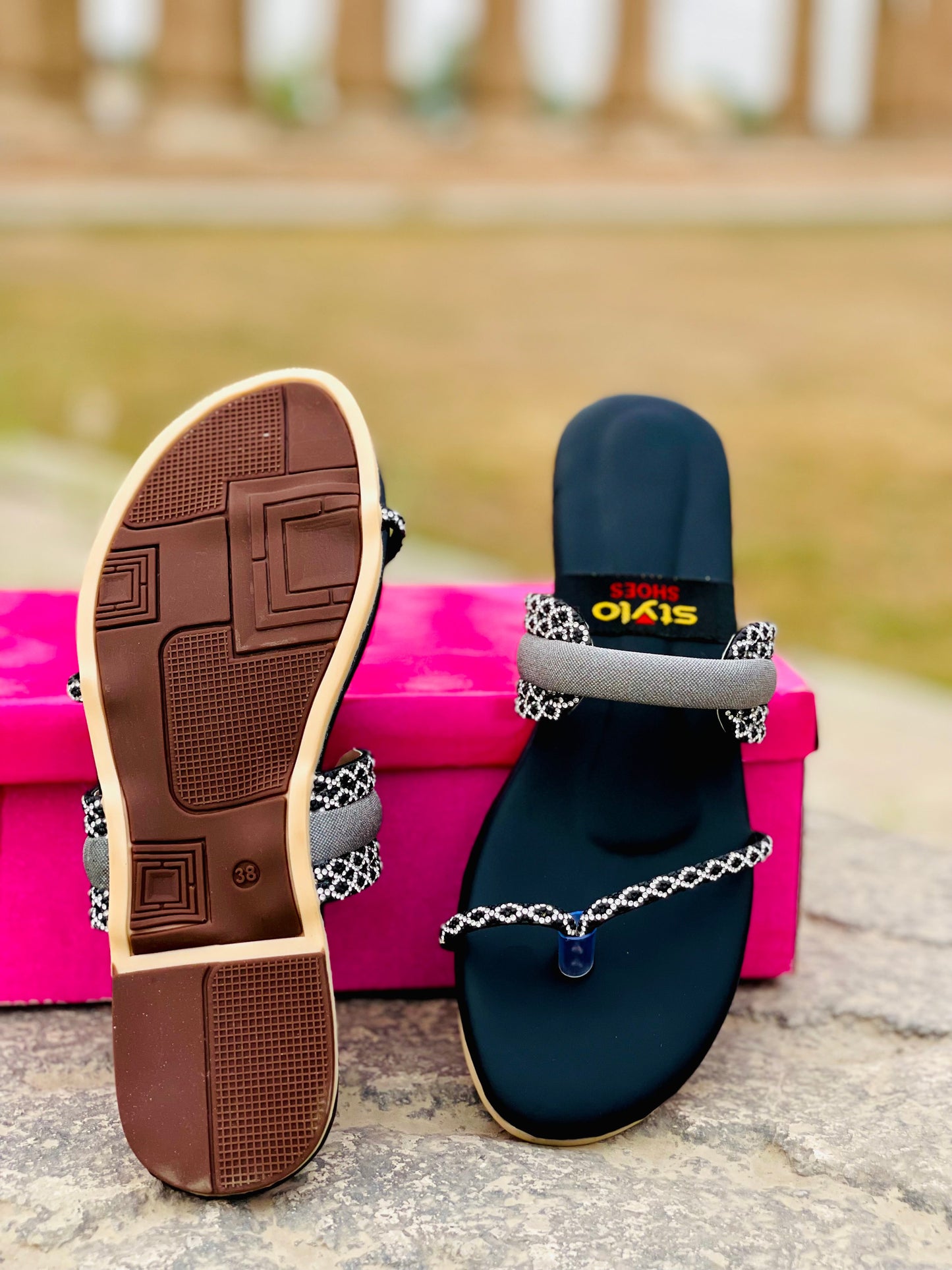 Stylish & Elegant Women’s Slippers – ✨