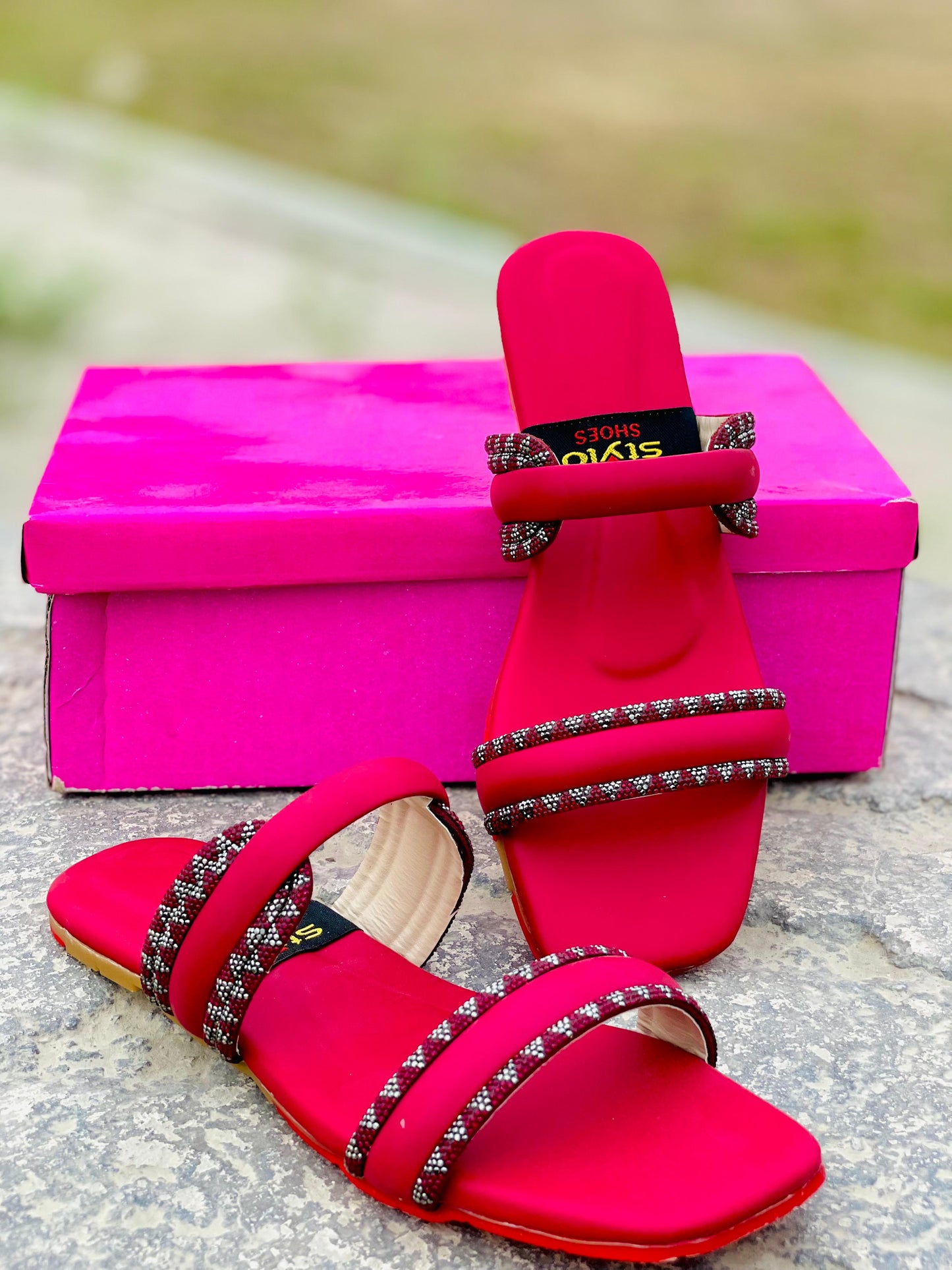 ✨ Stylish Red Women’s Slippers