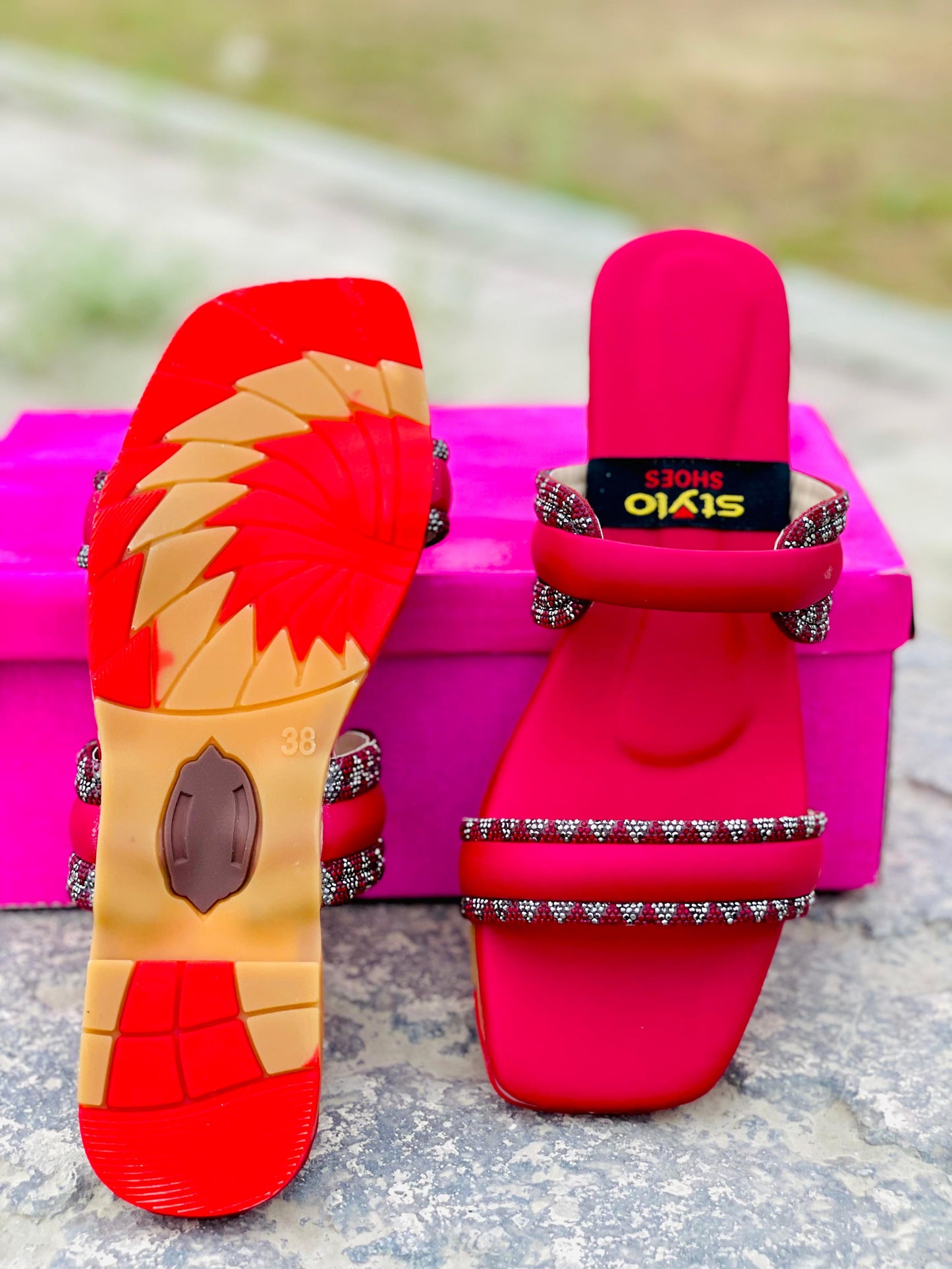 ✨ Stylish Red Women’s Slippers